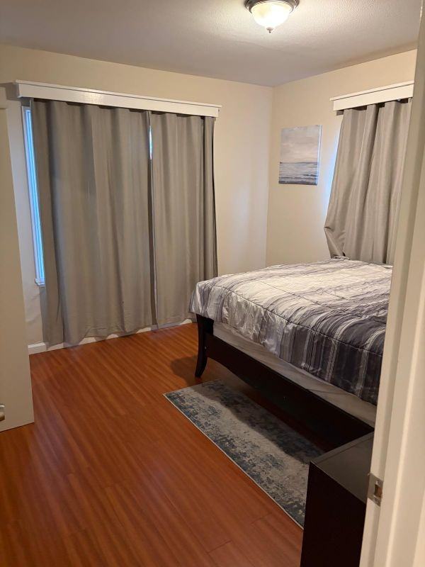 558 A St - Photo 7 of 9