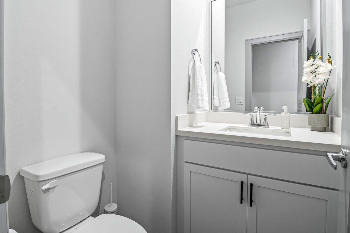 829 N Emile St - Photo 2 of 35