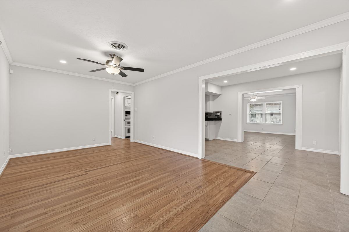 3003 Topham Cir - Photo 4 of 11