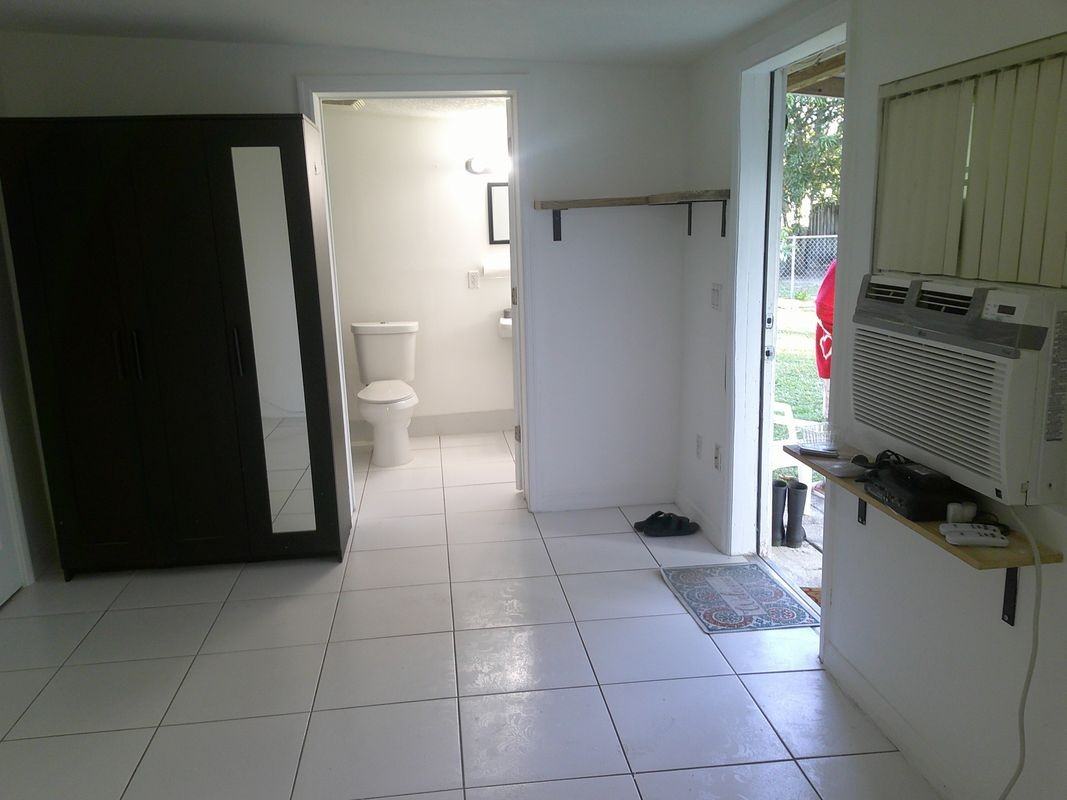 7400 Panama St - Photo 2 of 7