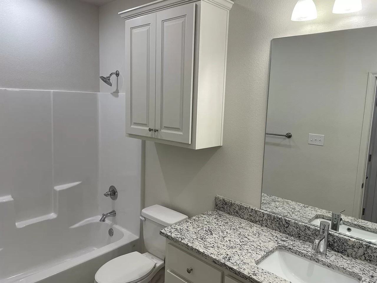 5704 Lehigh St - Photo 5 of 10