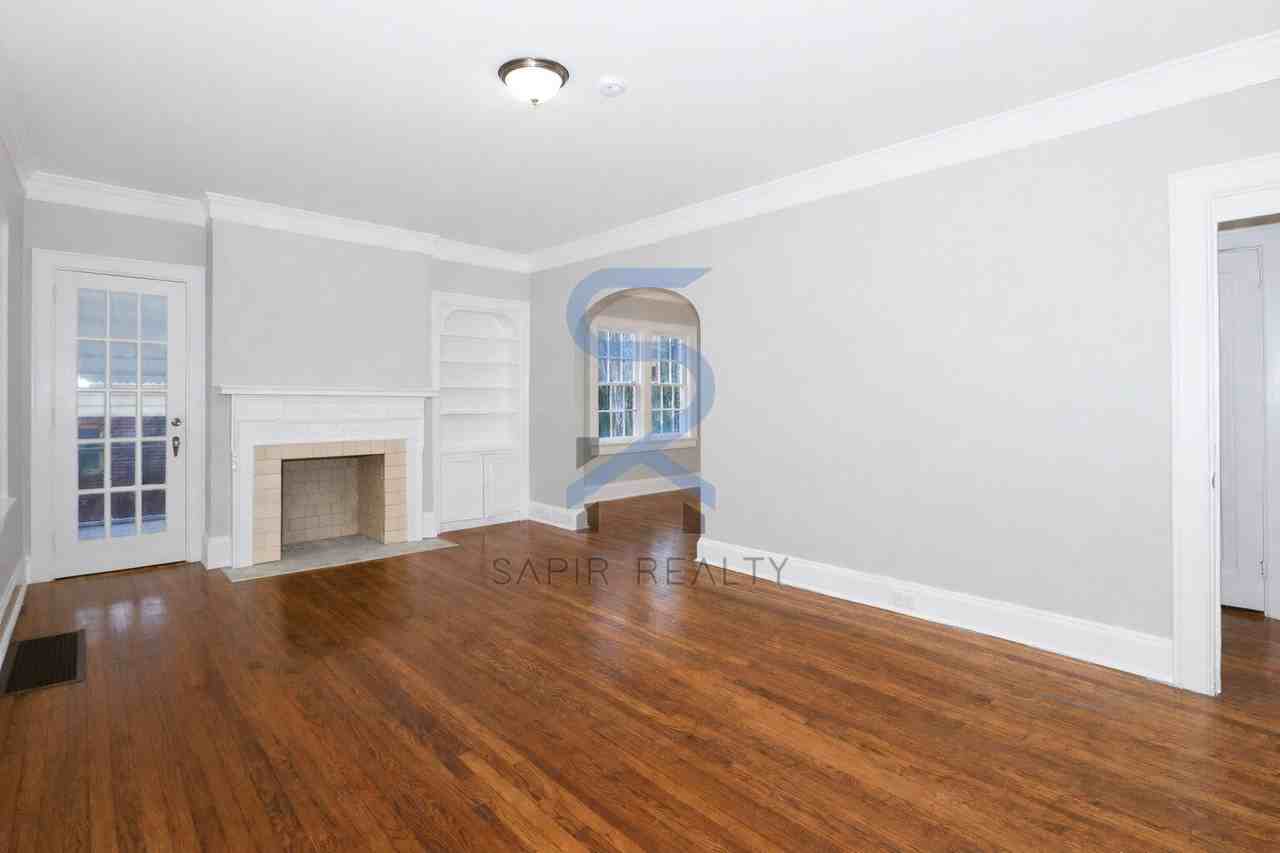 1441 Boulevard Lorraine Sw - Photo 4 of 23