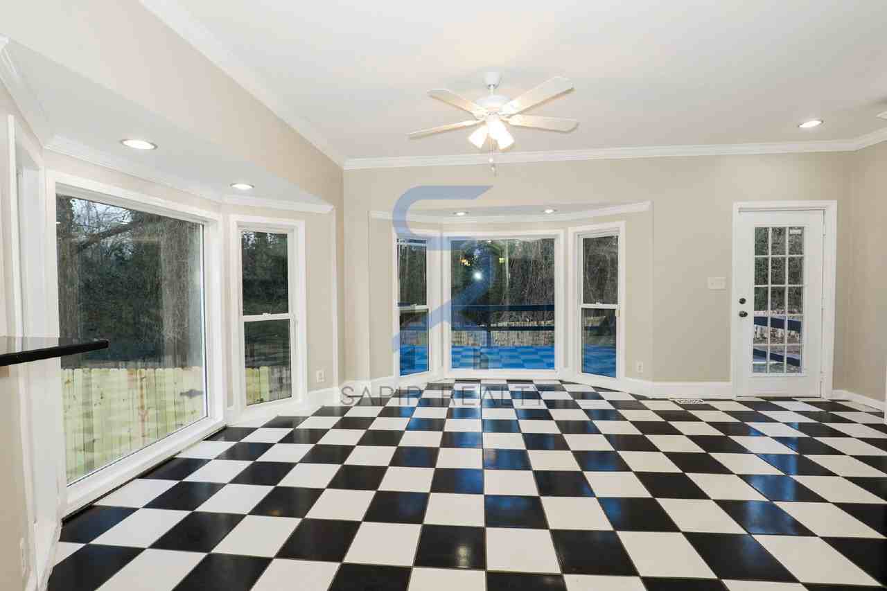 1441 Boulevard Lorraine Sw - Photo 7 of 22