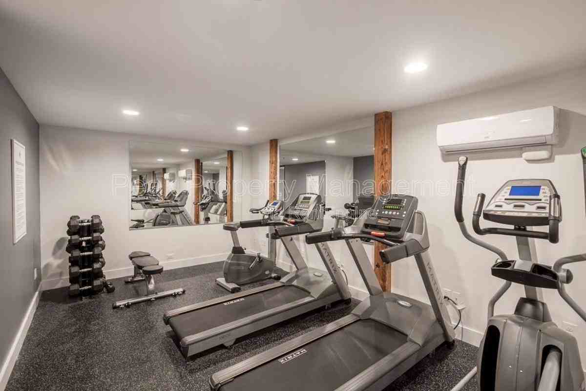 219 E Bank St #112 - Photo 3 of 8