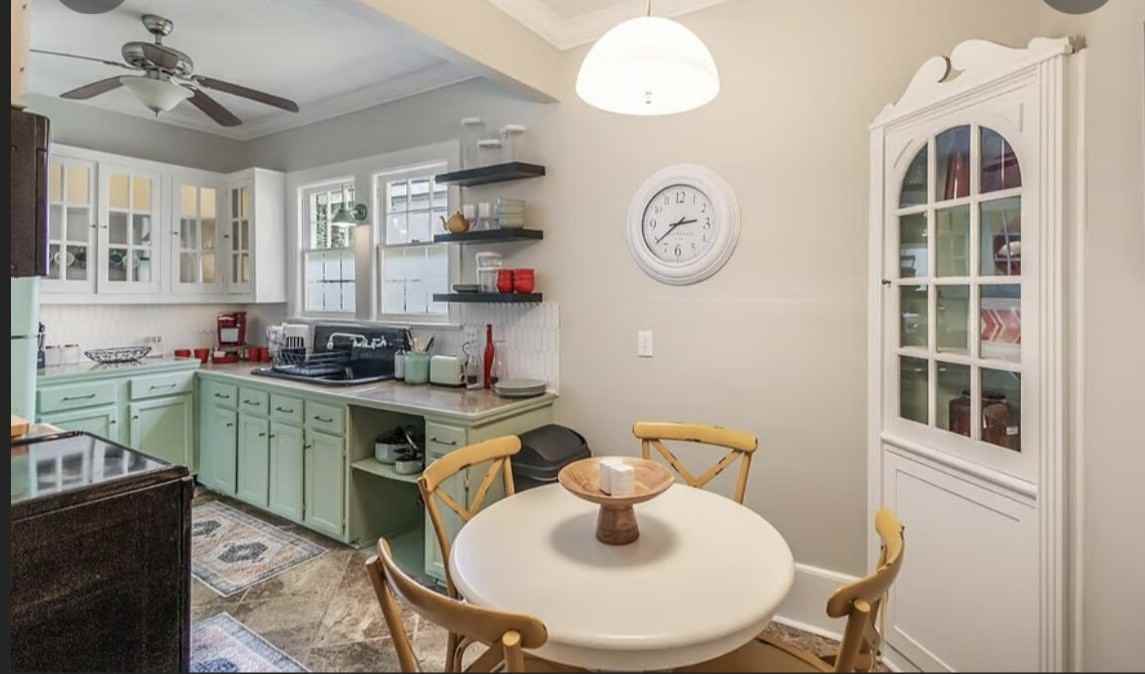 4041 Pine Hill Dr - Photo 3 of 31