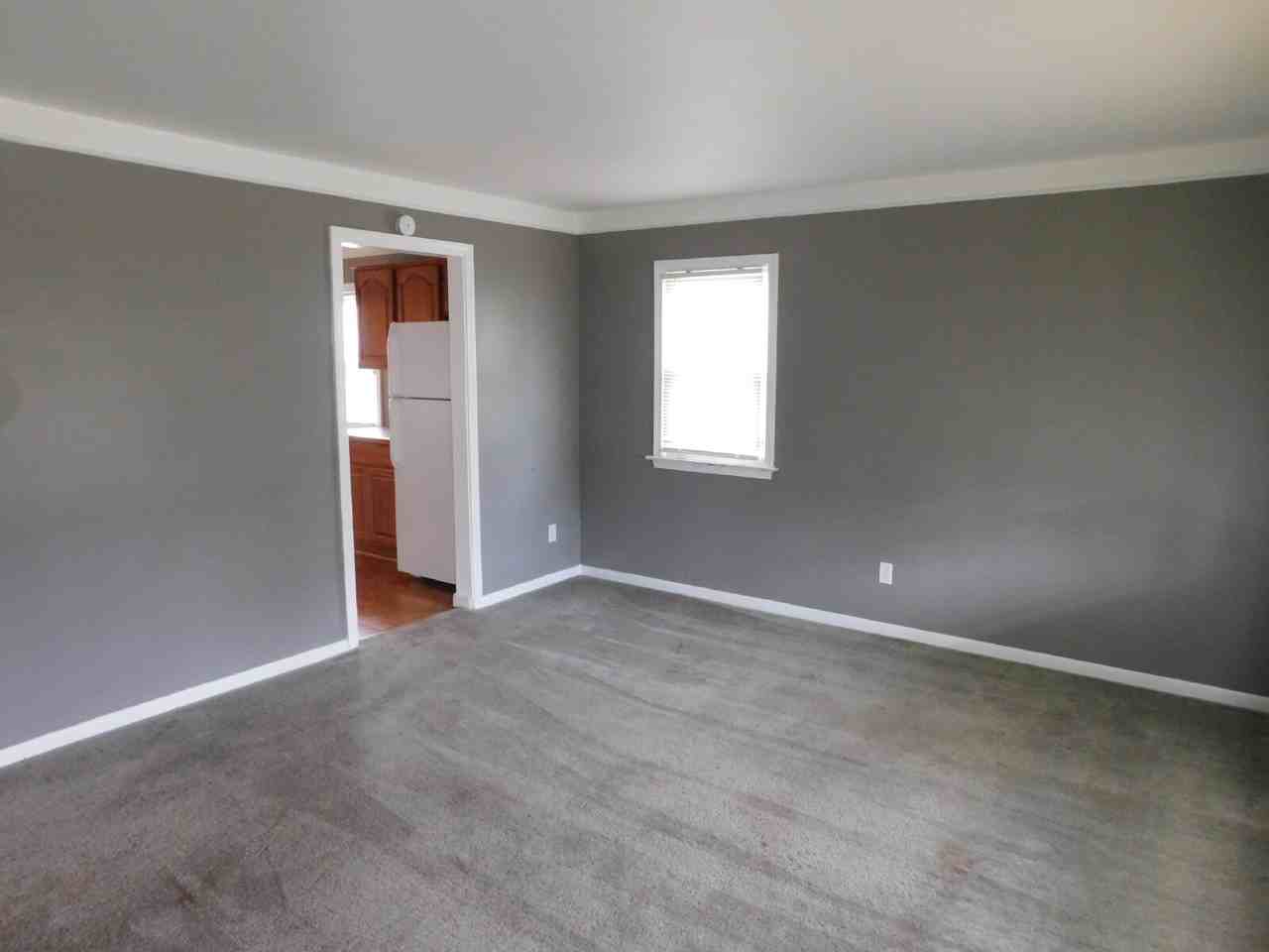 13648 Leonard Ave - Photo 3 of 13