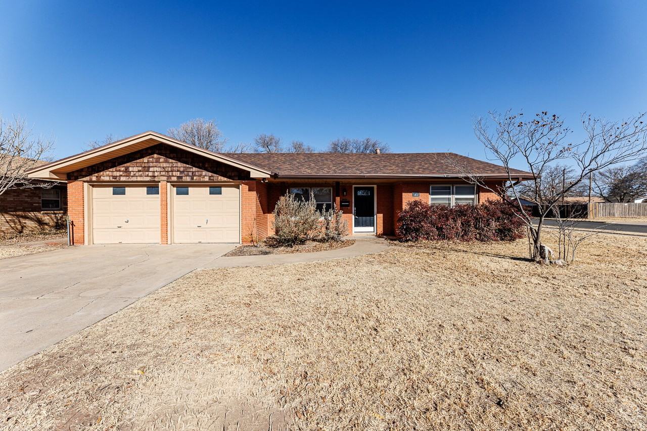 5402 9th St - Photo 2 of 24