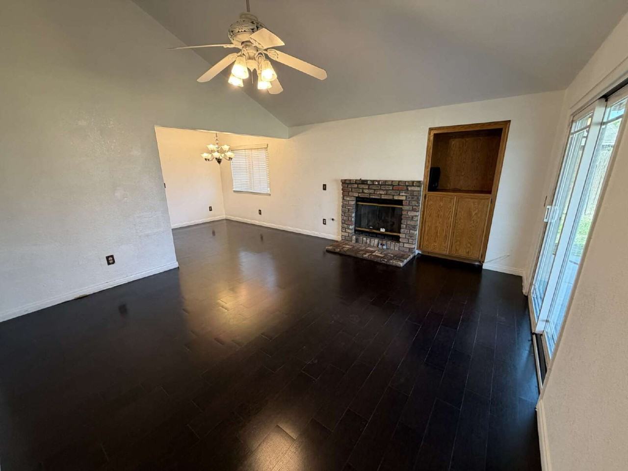 808 Stable Ave - Photo 2 of 17