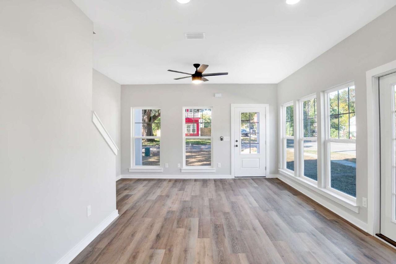 1020 N D St - Photo 6 of 24