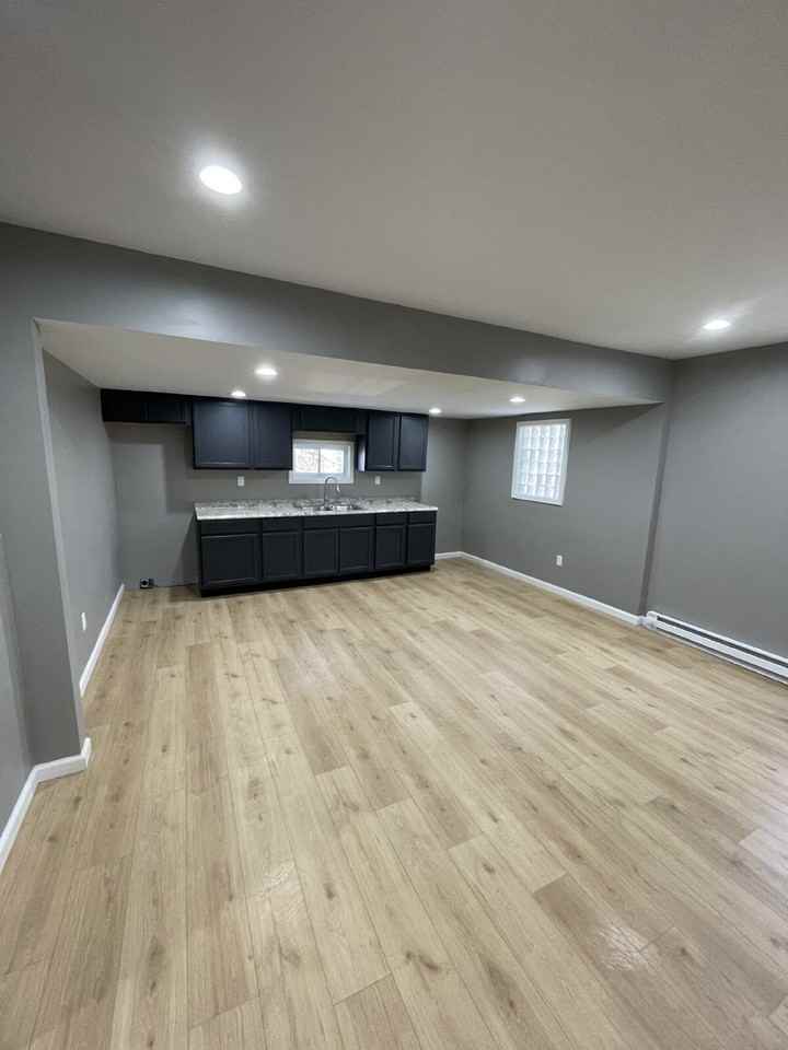 3116 Mary St - Photo 2 of 20