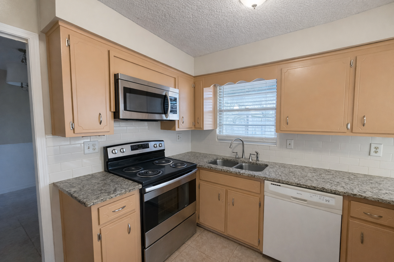 7 Mitchell Ave - Photo 4 of 18