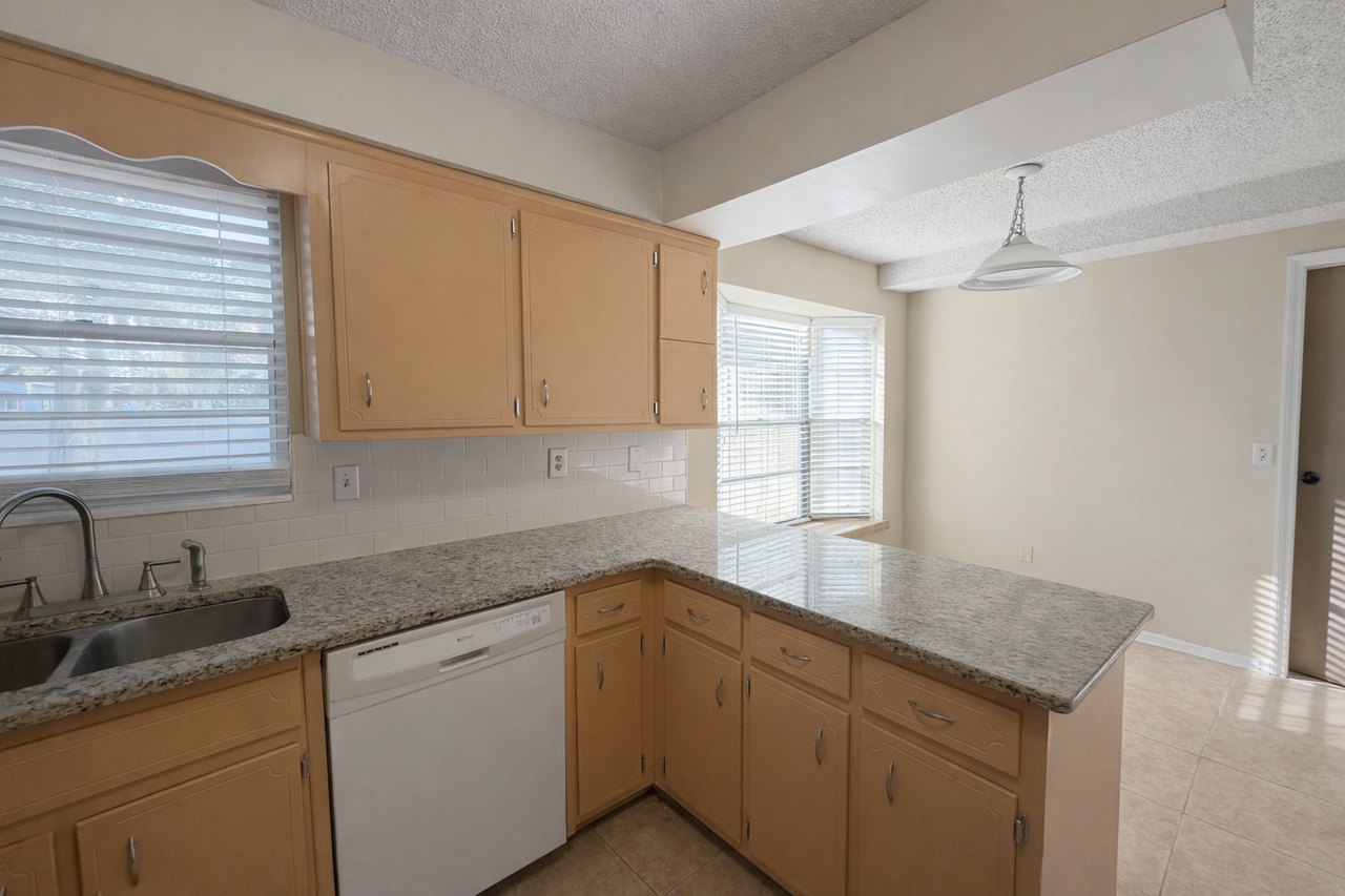 7 Mitchell Ave - Photo 5 of 18