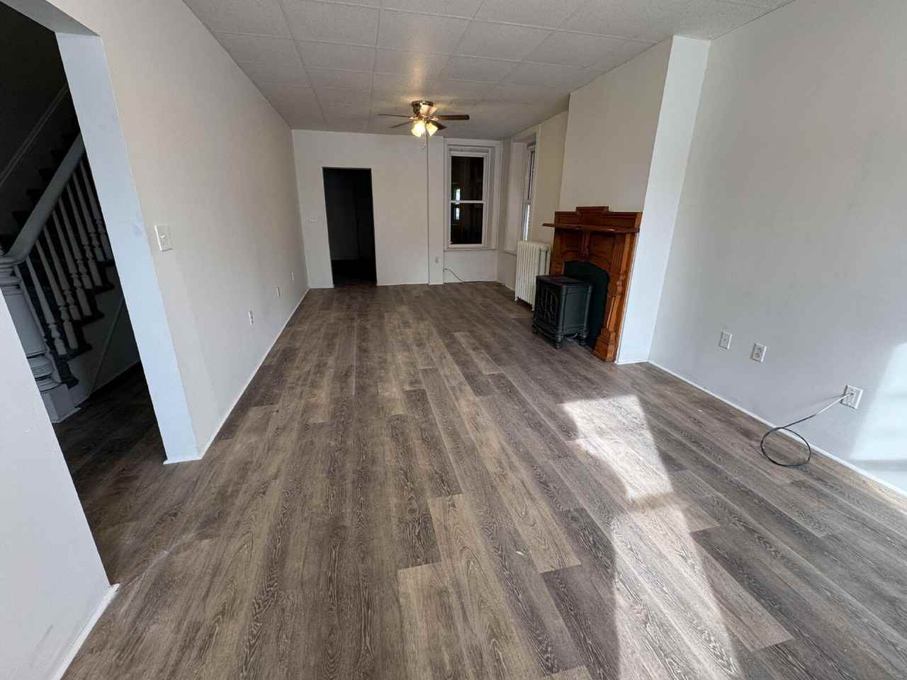 1109 E Philadelphia St - Photo 3 of 20