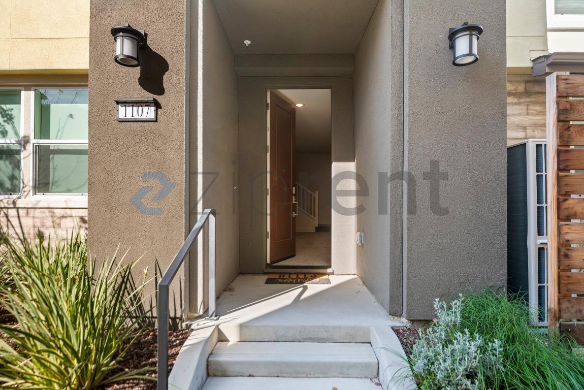 1107 Lorenzini Loop - Photo 2 of 26