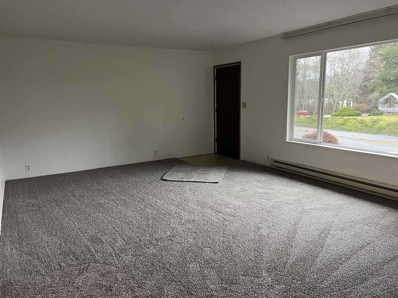 384 Washington Ave #1 - Photo 5 of 13