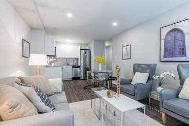 85 Wellesley St E - Photo 2 of 44