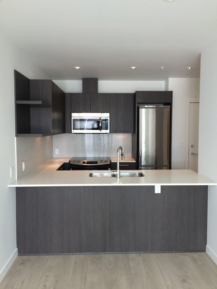 97 Georgia St W #1912