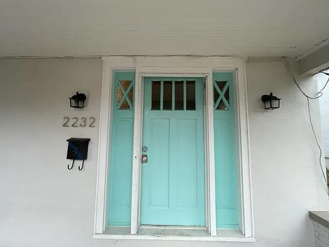 2232 Grinstead Dr - Photo 6 of 25