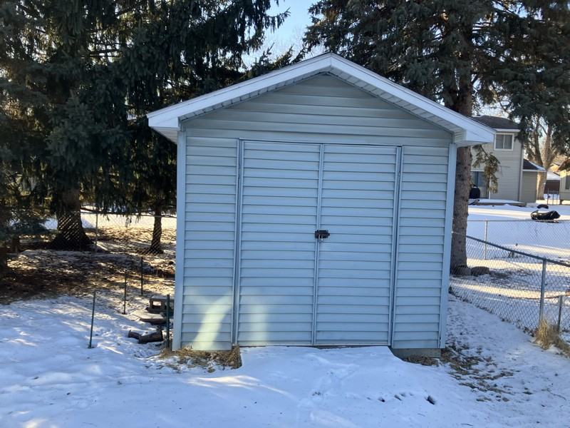 8217 Logan Ave N - Photo 4 of 16