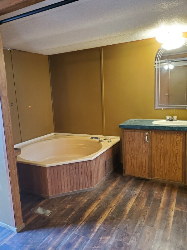 415 Mooney/Lowe #415 - Photo 5 of 9