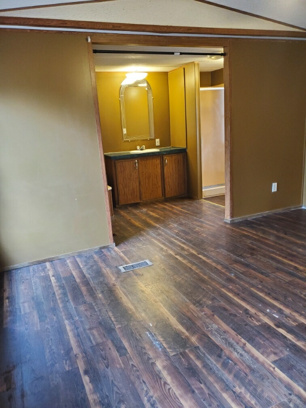 415 Mooney/Lowe #415 - Photo 6 of 9