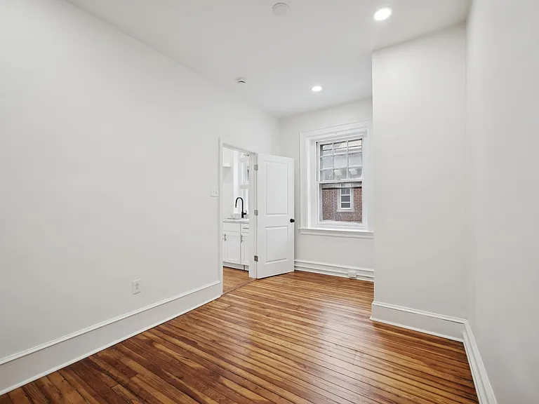 236 W Harvey St #334B - Photo 3 of 15