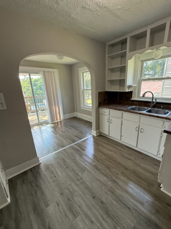 1299 Sunrise Dr - Photo 2 of 27