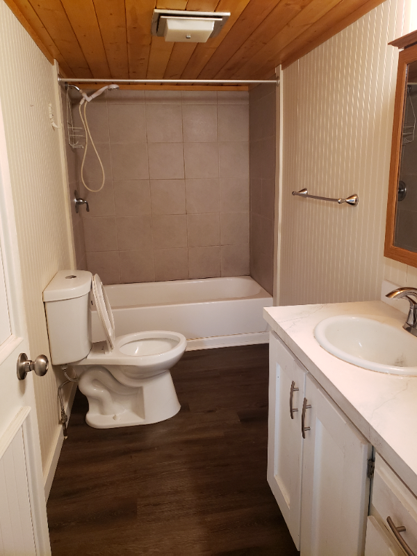 618 11th St W #618 - Photo 4 of 12