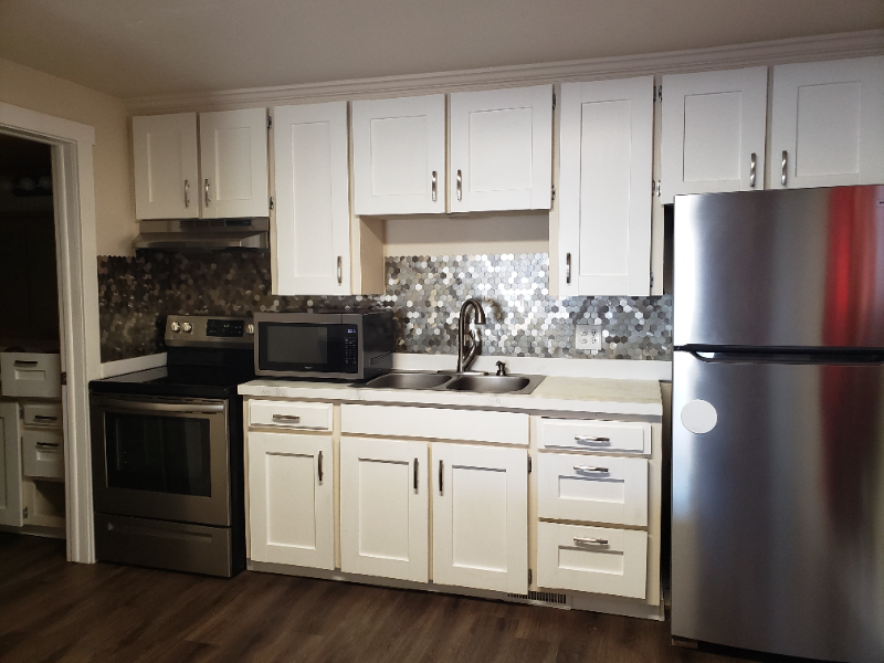 618 11th St W #618 - Photo 6 of 12