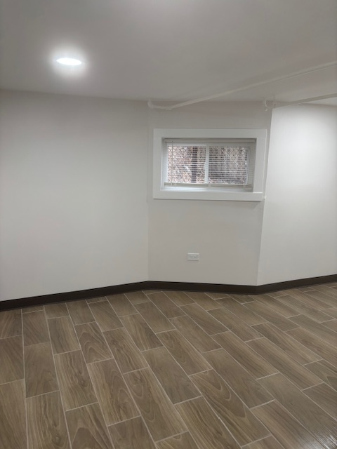 5853 W Dakin St - Photo 6 of 9