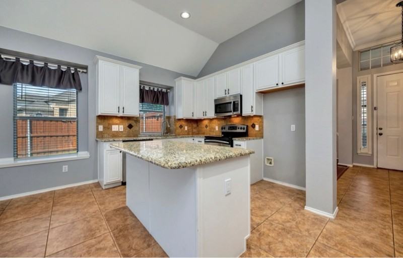 10150 Santa Clara Ave - Photo 2 of 6