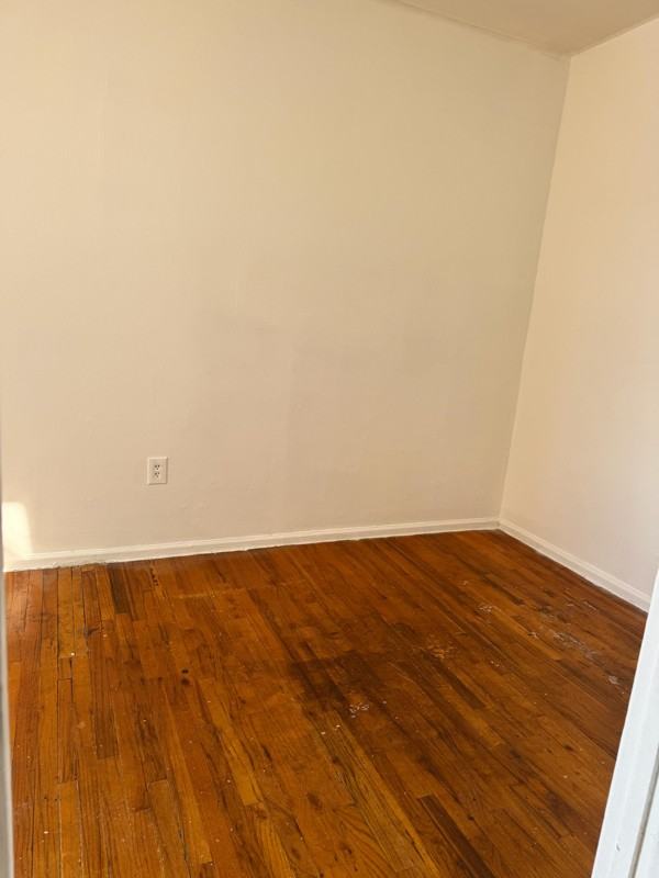 212 Central Ave - Photo 2 of 8