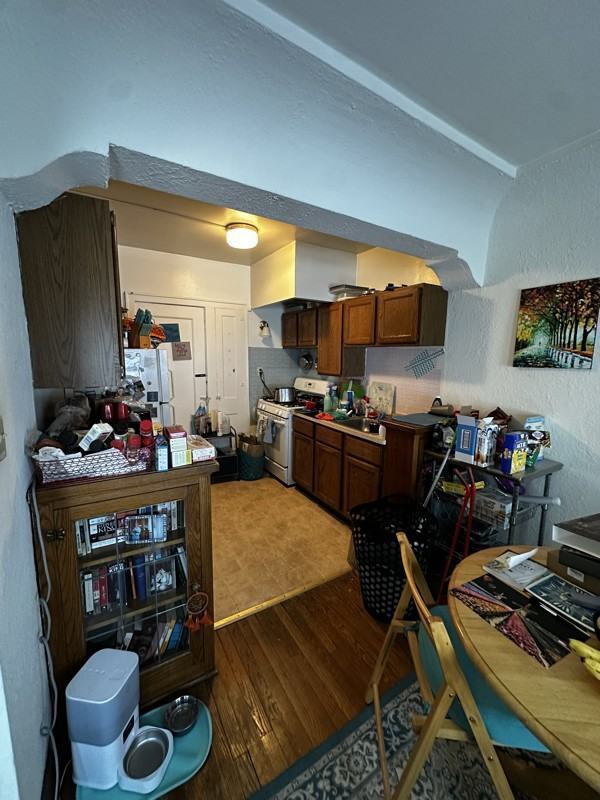 4442 N Oakland Ave #34 - Photo 7 of 9