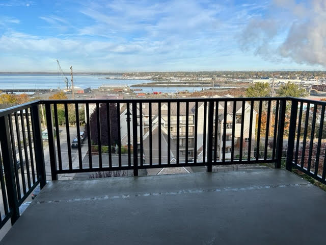 700 N State St #303 - Photo 2 of 9