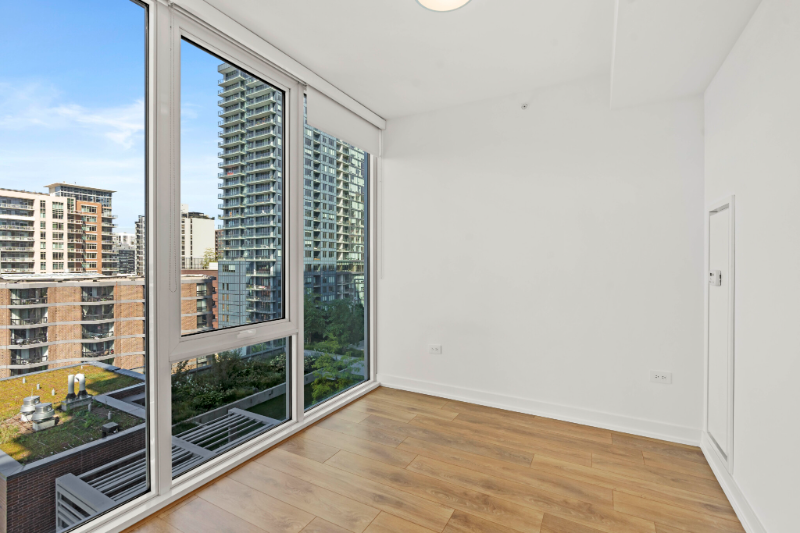 254 W Hill St - Photo 7 of 19