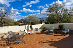 1616 E 7th St - Photo 2 of 11