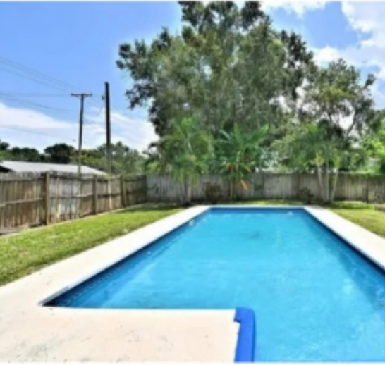 2800 Avenue S Nw - Photo 3 of 5