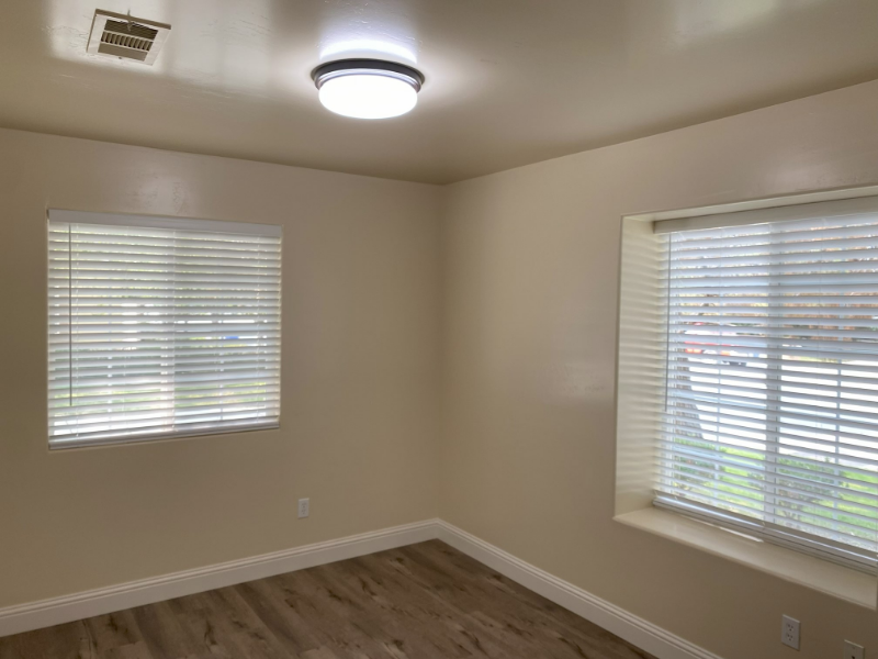 725 Greenwood Meadow Ln #1 - Photo 7 of 9