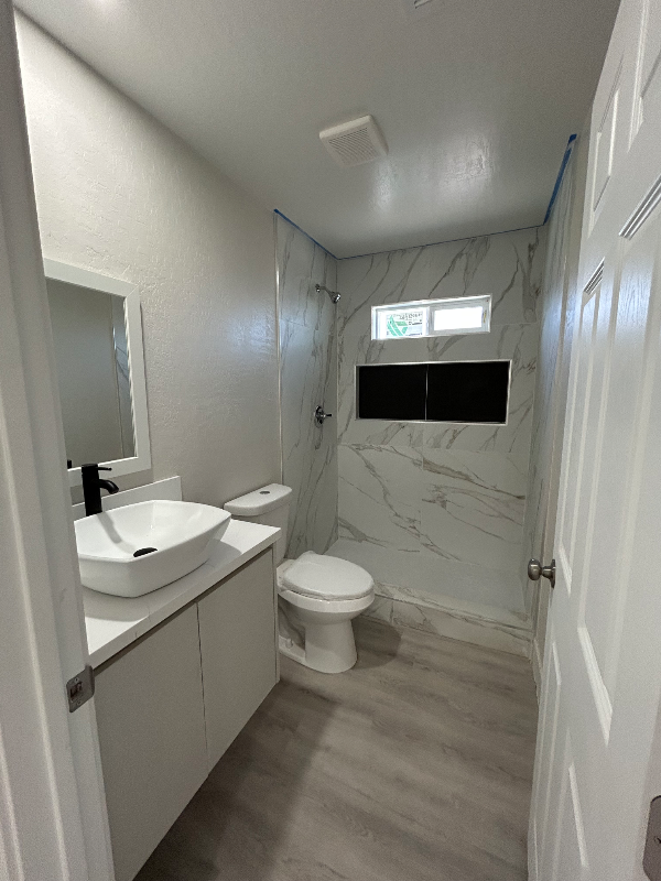 1541 Laguna St - Photo 5 of 20