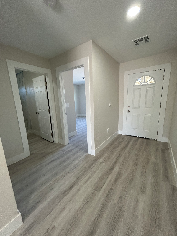 1541 Laguna St - Photo 6 of 20