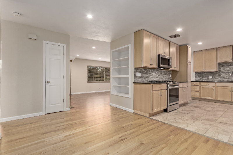 12097 W New Mexico Ave - Photo 5 of 19