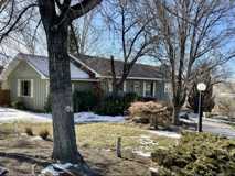 592 Locust St S - Photo 1 of 1