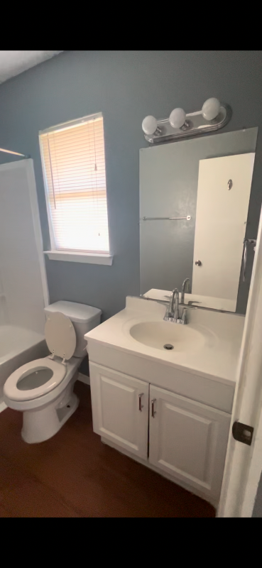 2101 Carousel Dr - Photo 4 of 6