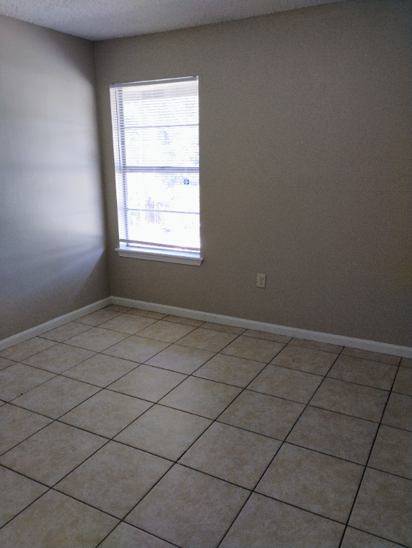 1007 Shilo Ave #C - Photo 4 of 7