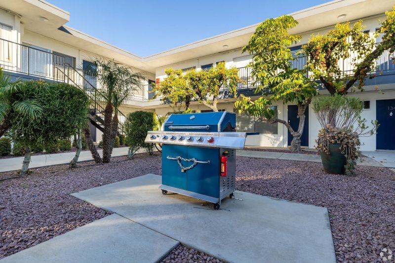 Carson Oakwood Apartments - Photo 5 of 49