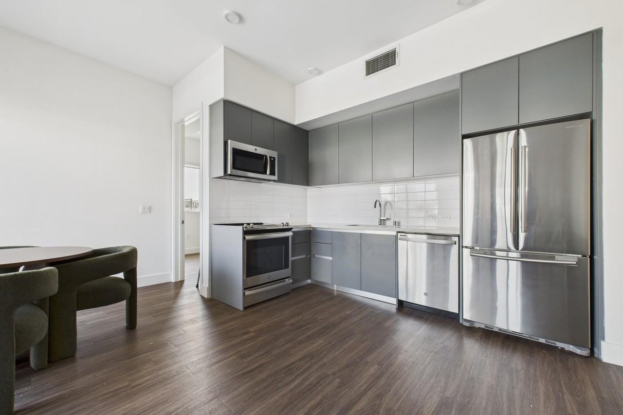 The Sunset Hue - Photo 2 of 43