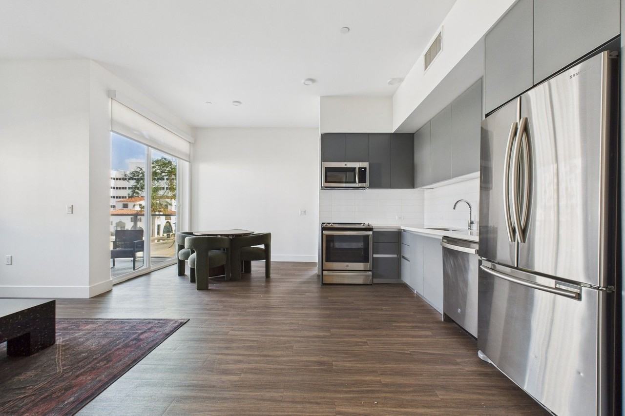 The Sunset Hue - Photo 3 of 43