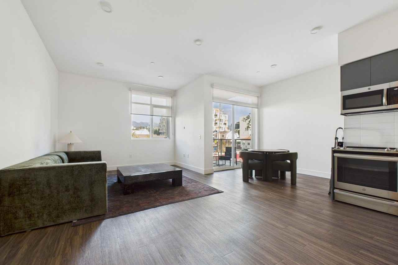 The Sunset Hue - Photo 6 of 43