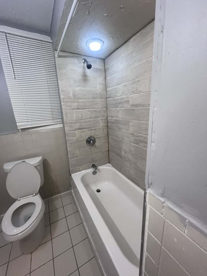 792 N FRED SHUTTLESWORTH CR - Photo 4 of 6