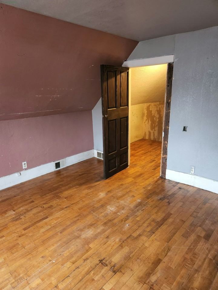 313 Mine Street - Photo 5 of 15